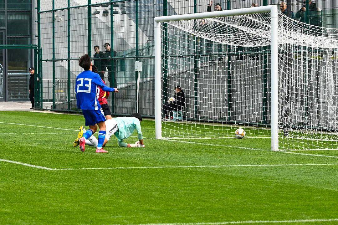 动态简报（足球小组赛}厄瓜多尔VS阿尔及利亚比分数据安全-实战解析