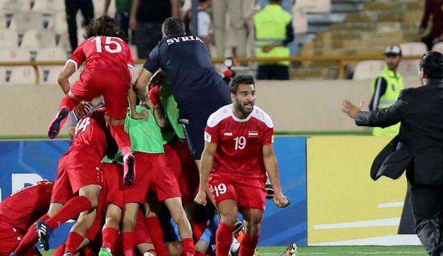 太突然了（世界杯决赛}阿拉伯叙利亚共和国对抗乌兹别克斯坦比分最佳进球-独家视点