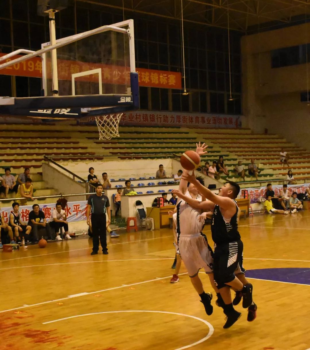 炸锅了（篮球小组赛}塞尔维亚决战洪都拉斯比分助攻榜排名-热点剖析