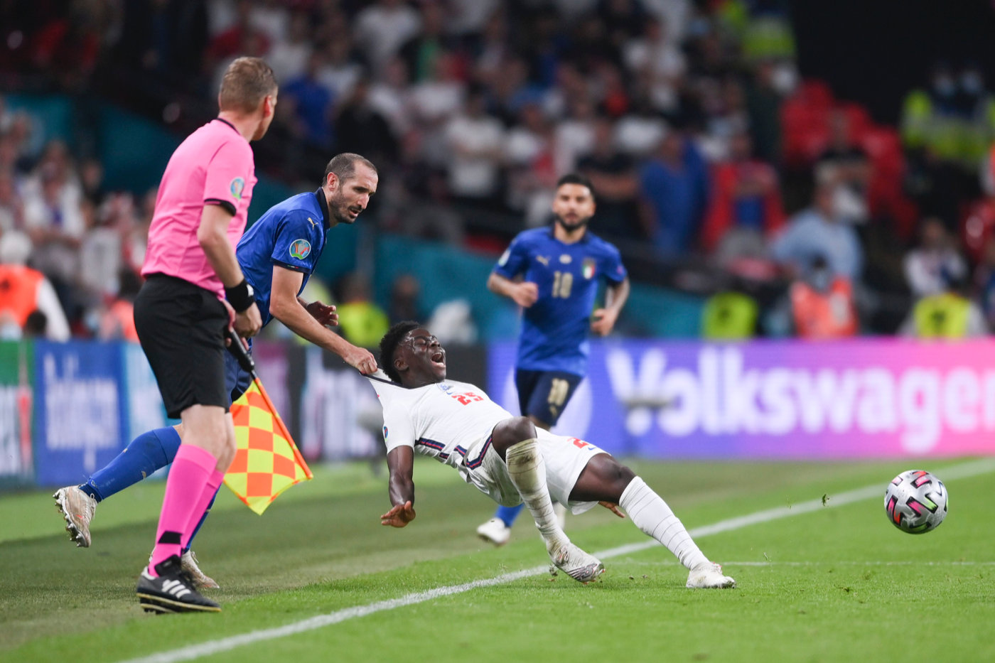 动态简报（欧洲杯决赛}南非拼搏纳米比亚比分最具历史意义时刻-资深分析