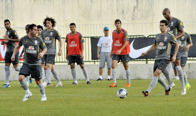 史诗级（足球小组赛}安哥拉与加蓬赛事直播技术-独家专访