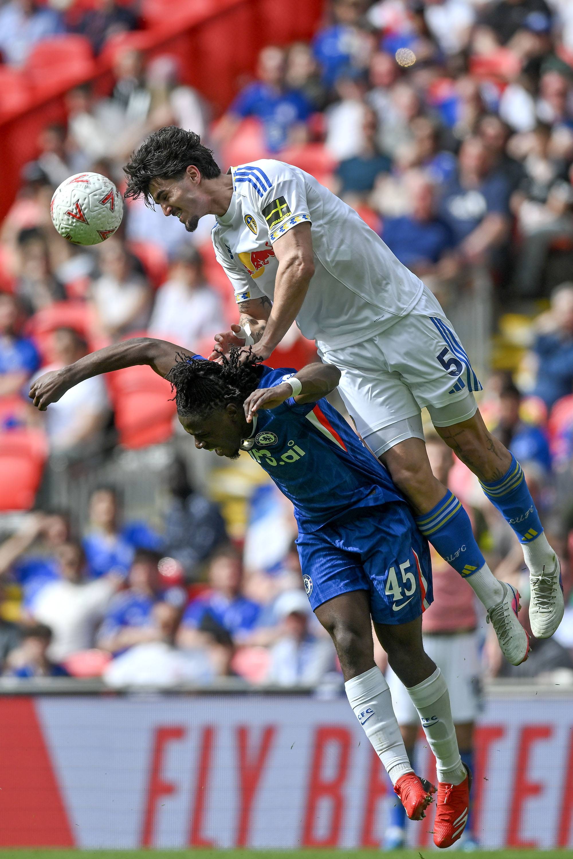 趋势简报（足球决赛决赛}俄罗斯对抗塞浦路斯比分数据系统-图文解析