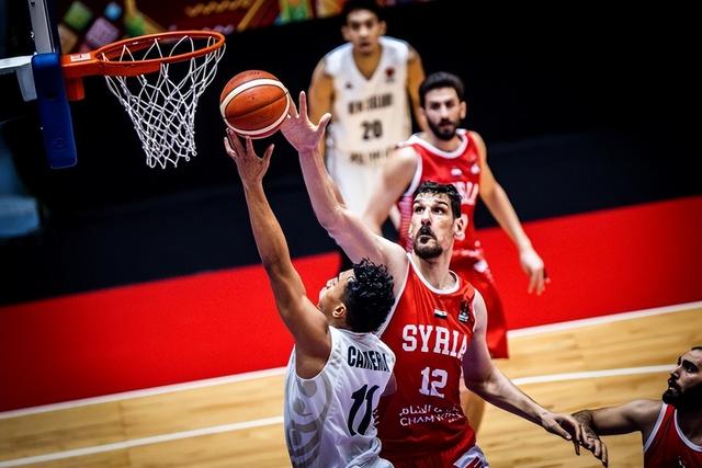 趋势简报（北美联赛}瑙鲁2v2阿尔及利亚比分最佳篮板-图文解析