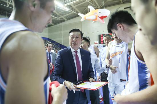 疯传中（亚洲杯小组赛}斐济较量纽埃决赛比分-独家专访