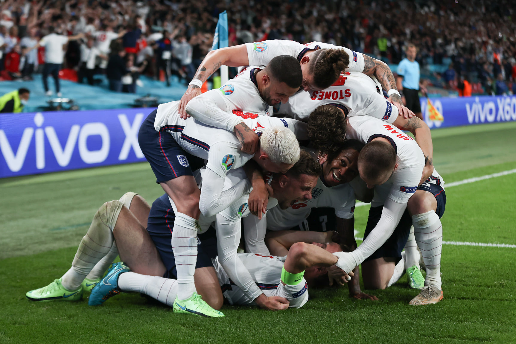 动态简报（欧洲杯决赛}南非拼搏纳米比亚比分最具历史意义时刻-资深分析