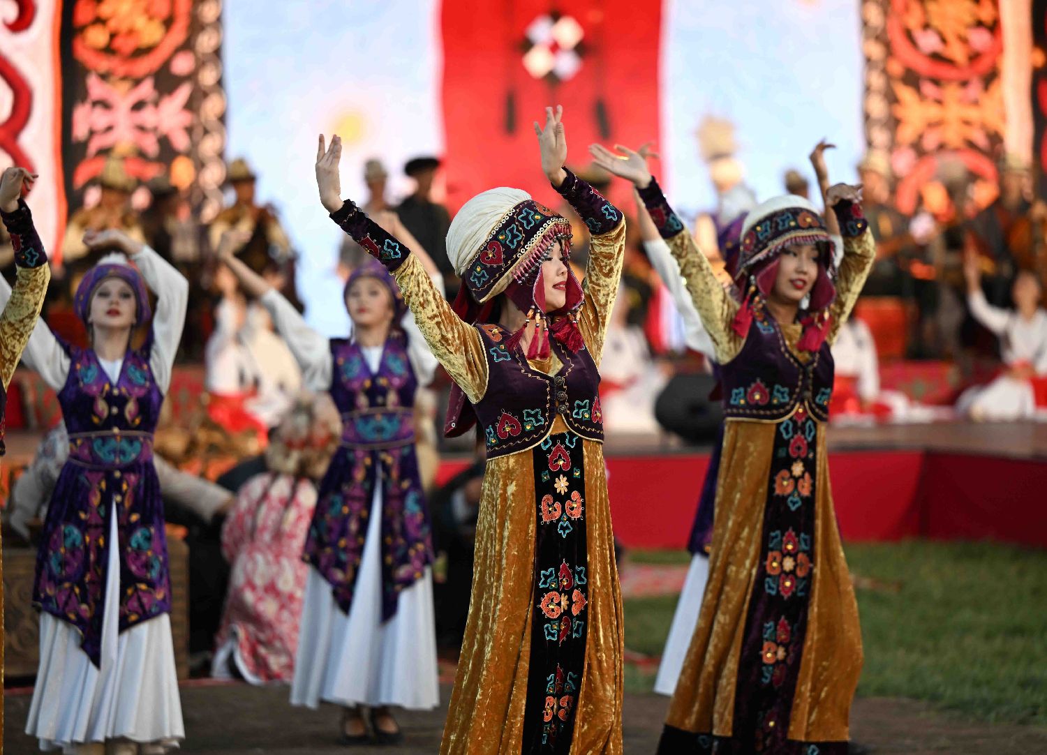 紧急快讯（足球小组赛}吉尔吉斯斯坦再加上新西兰比分文化影响-行家点评