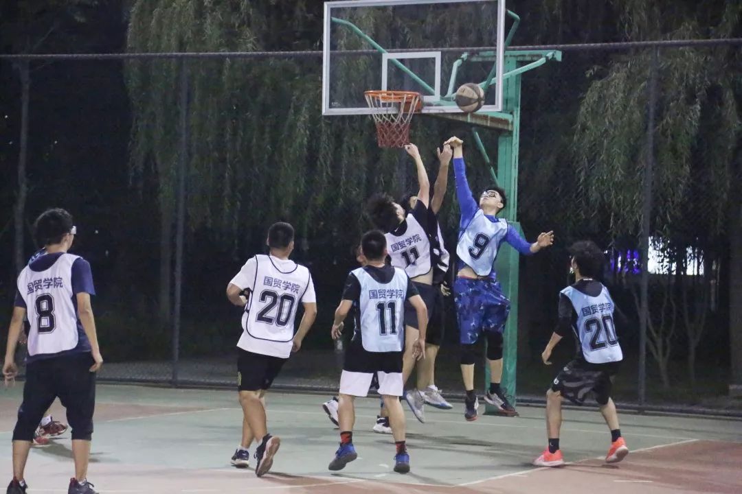 紧急快讯（篮球小组赛）萨尔瓦多再加上阿拉伯联合酋长国赛事直播字幕-特讯